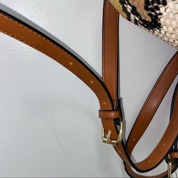 Snake Skin Backpack 🎒 - Picture 4 of 6